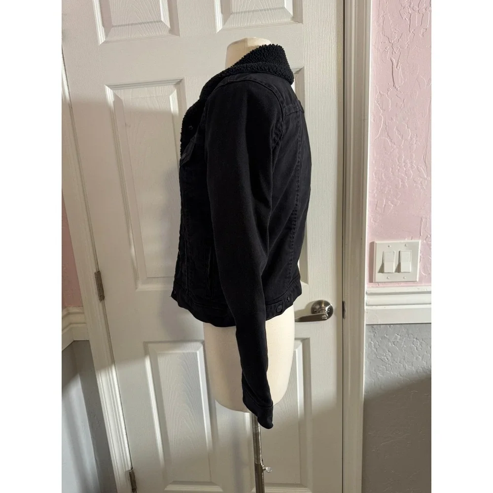 Levi's Black Sherpa-Lined Denim Jacket